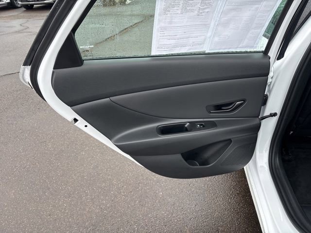 Certified 2025 Hyundai Elantra SEL image 10