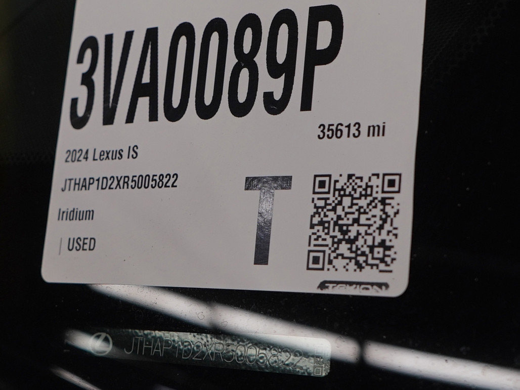 Used 2024 Lexus IS 500 RWD image 33
