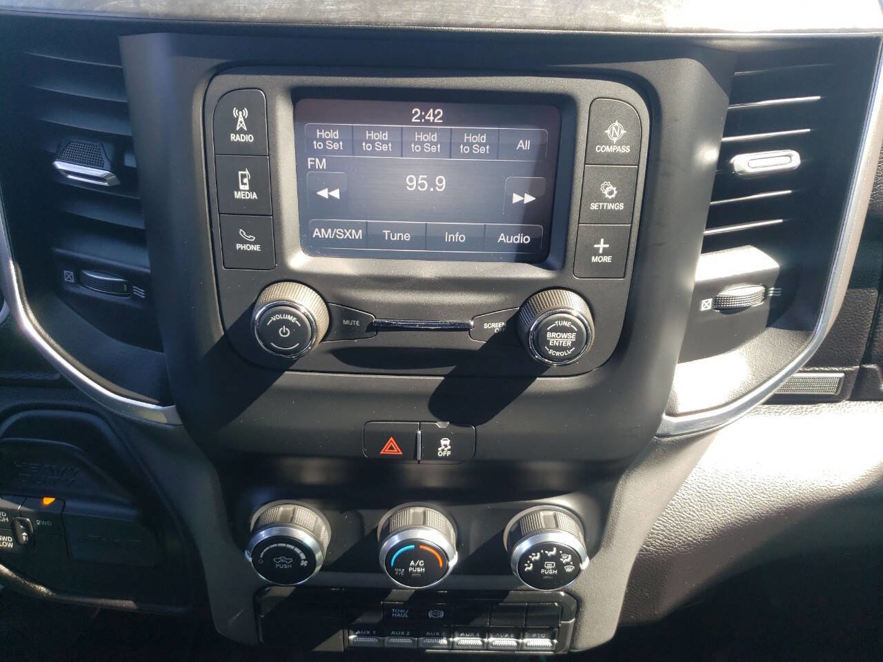 Used 2021 RAM 5500 SLT w/ Quick Order Package 2YG SLT image 15