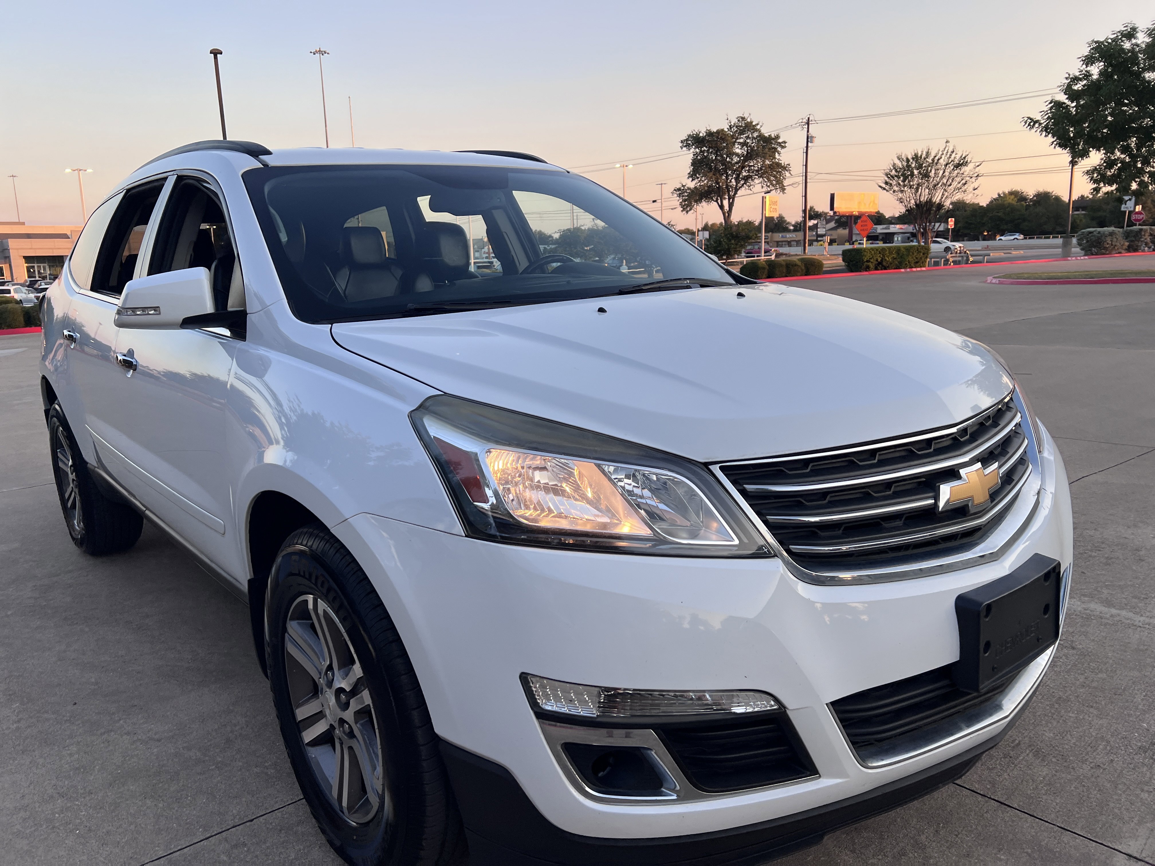 Used 2017 Chevrolet Traverse LT