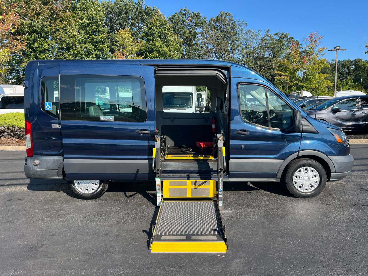 Used 2017 Ford Transit 350 XL RWD image 18