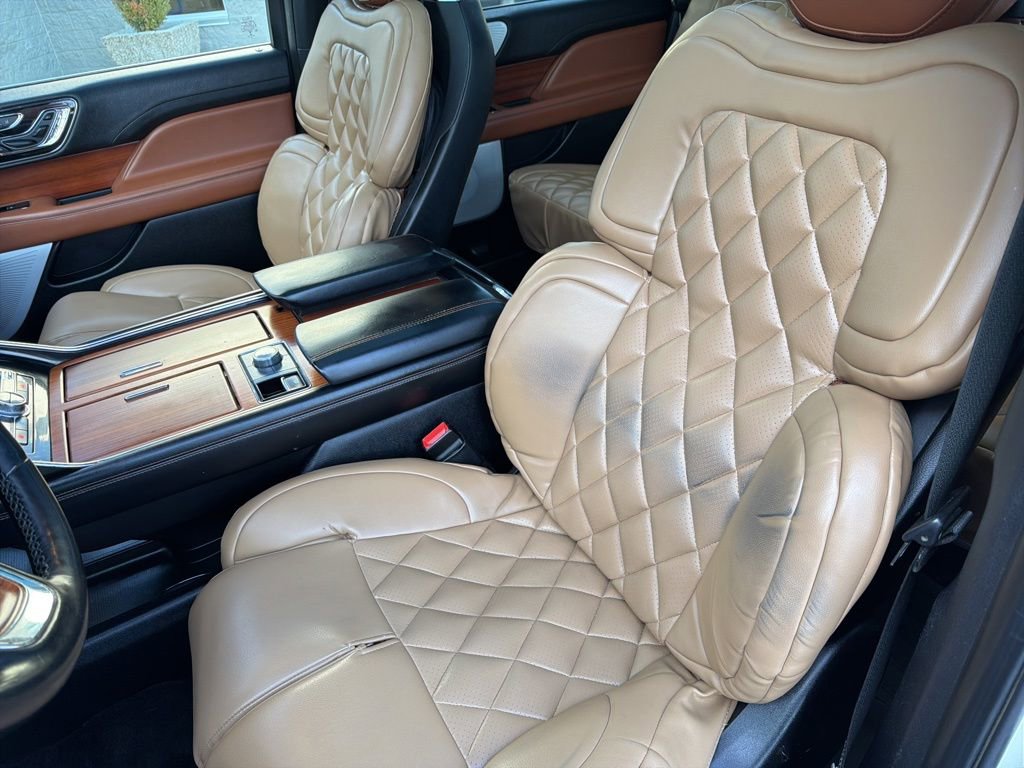 Used 2018 Lincoln Navigator Reserve w/ Technology Package image 10