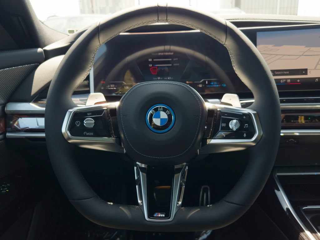 New 2026 BMW 750e xDrive w/ Premium Package AWD/4WD image 14