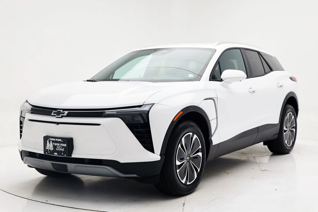 Used 2025 Chevrolet Blazer EV LT AWD/4WD image 2