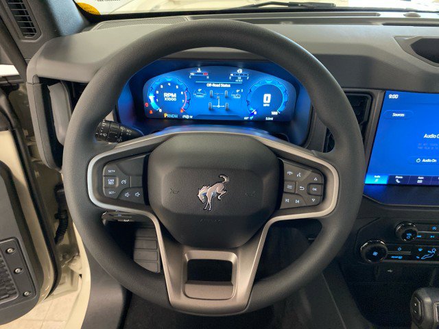New 2025 Ford Bronco 2-Door AWD/4WD image 18