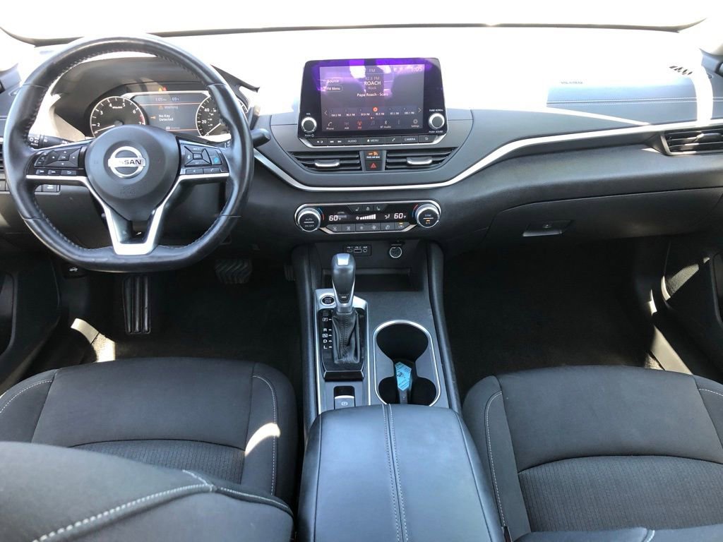 Used 2019 Nissan Altima 2.5 SV image 10