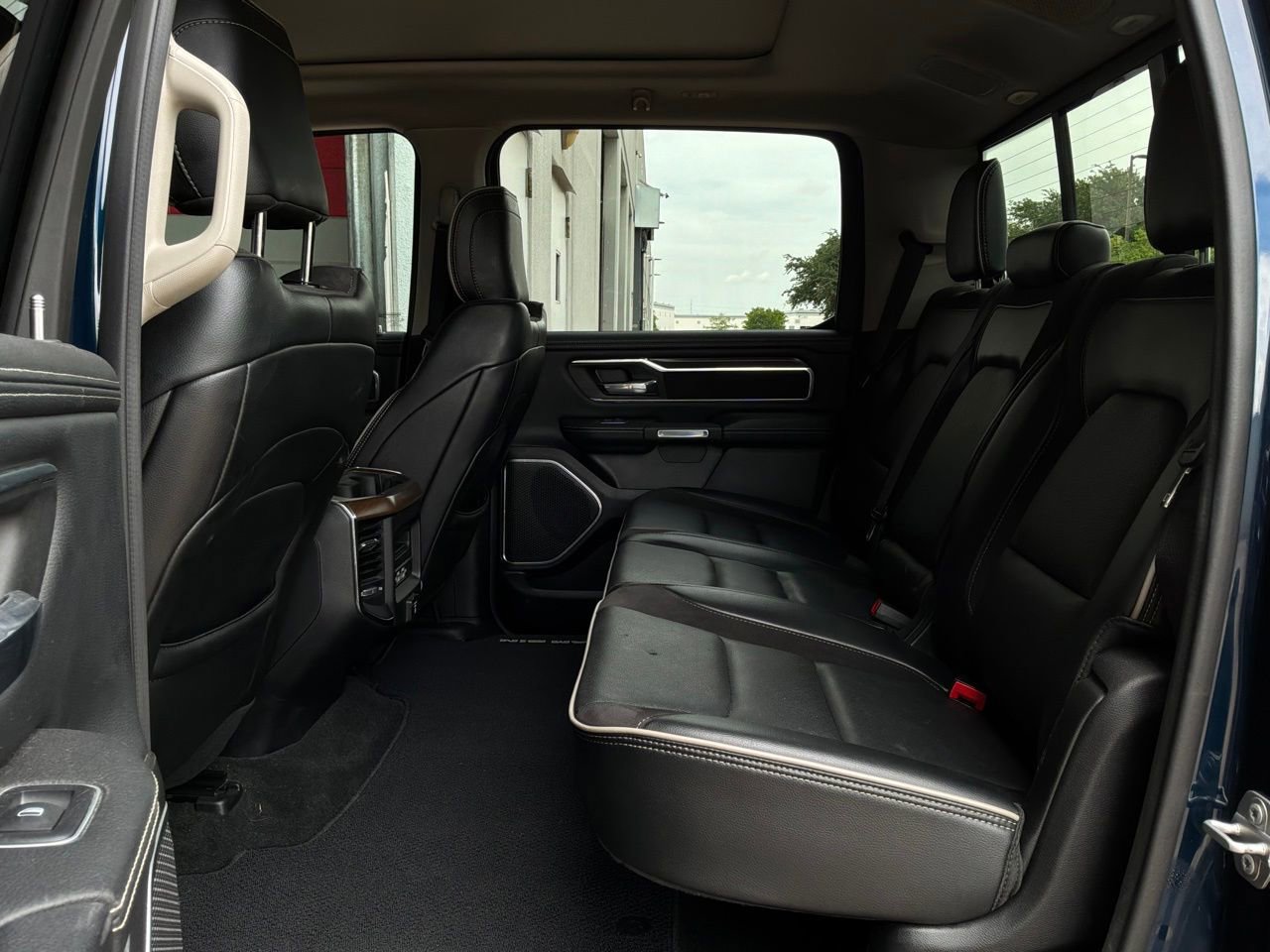 Used 2022 RAM 1500 Laramie w/ Laramie Southwest Edition AWD/4WD image 14