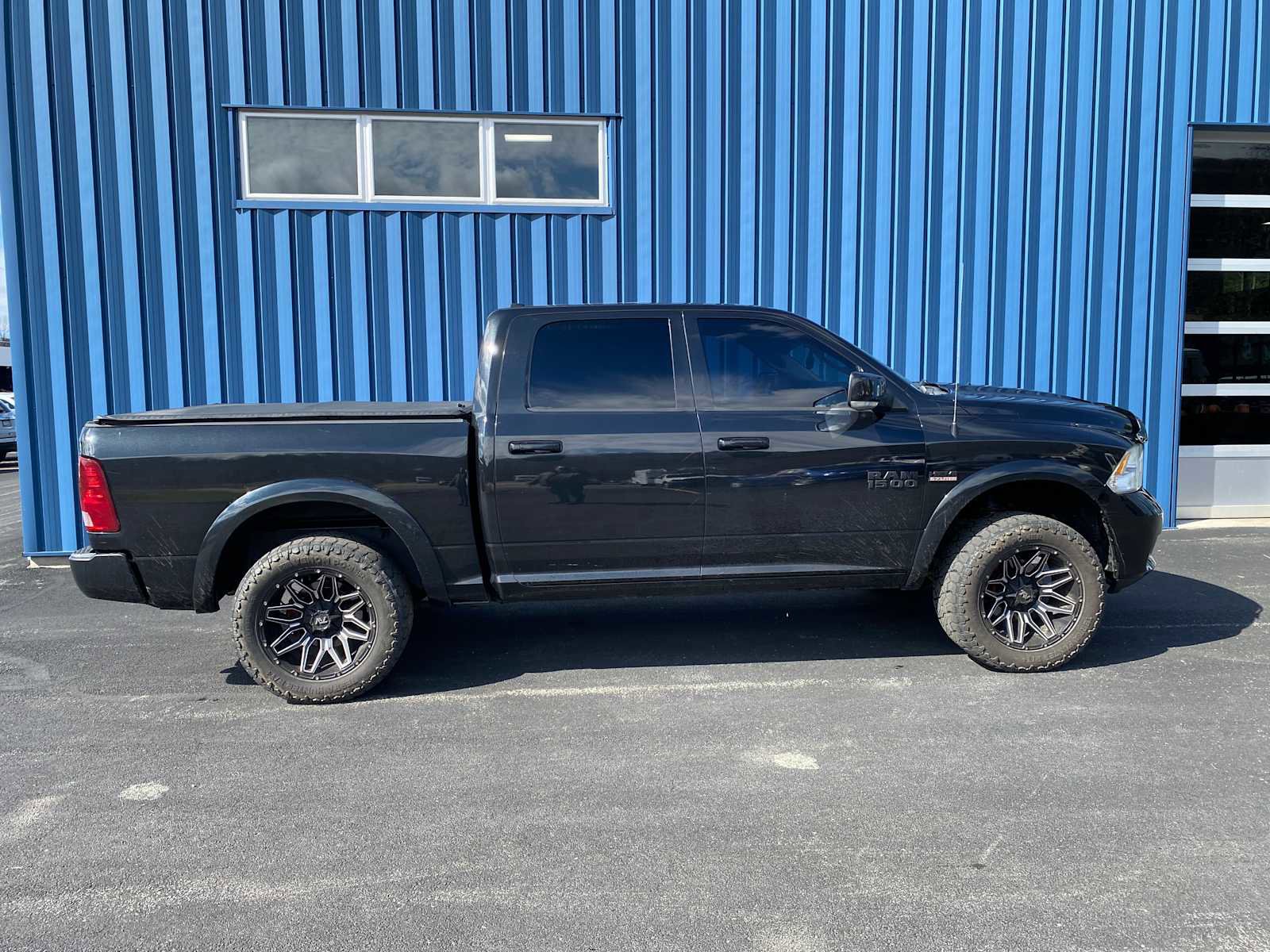 Used 2010 Dodge Ram 1500 Truck Sport image 16