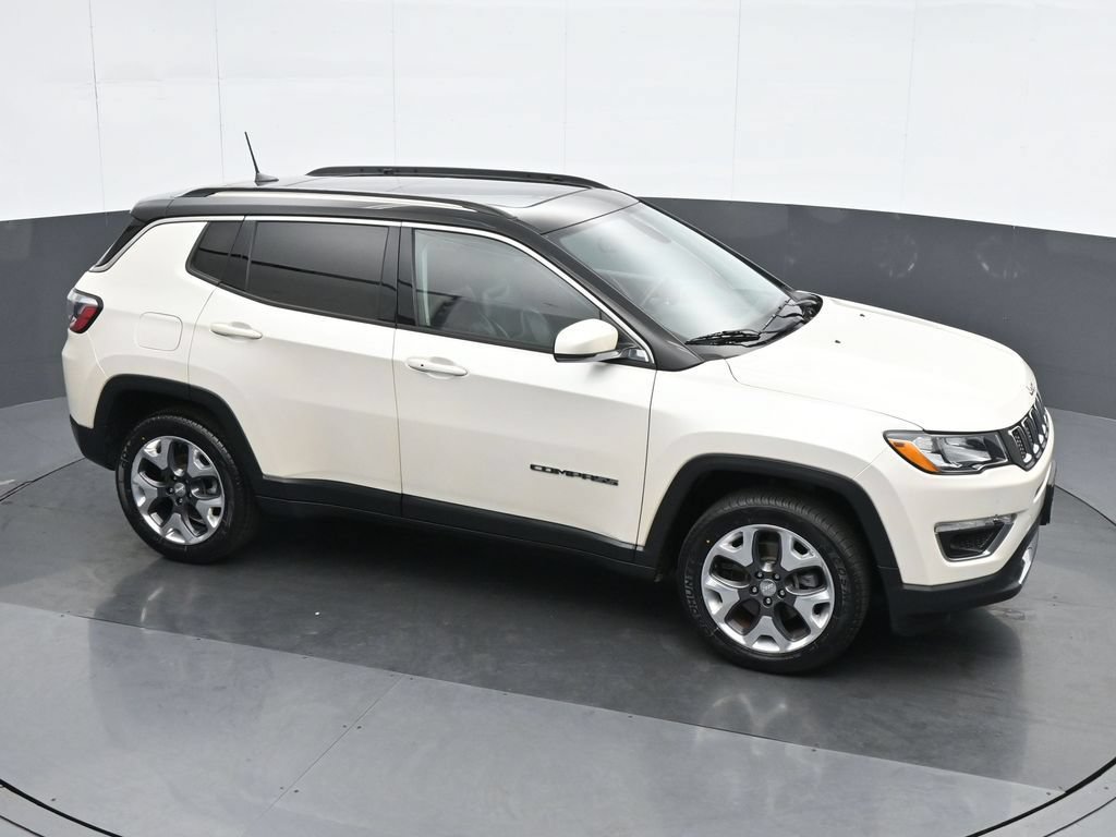 Used 2019 Jeep Compass Limited AWD/4WD image 23