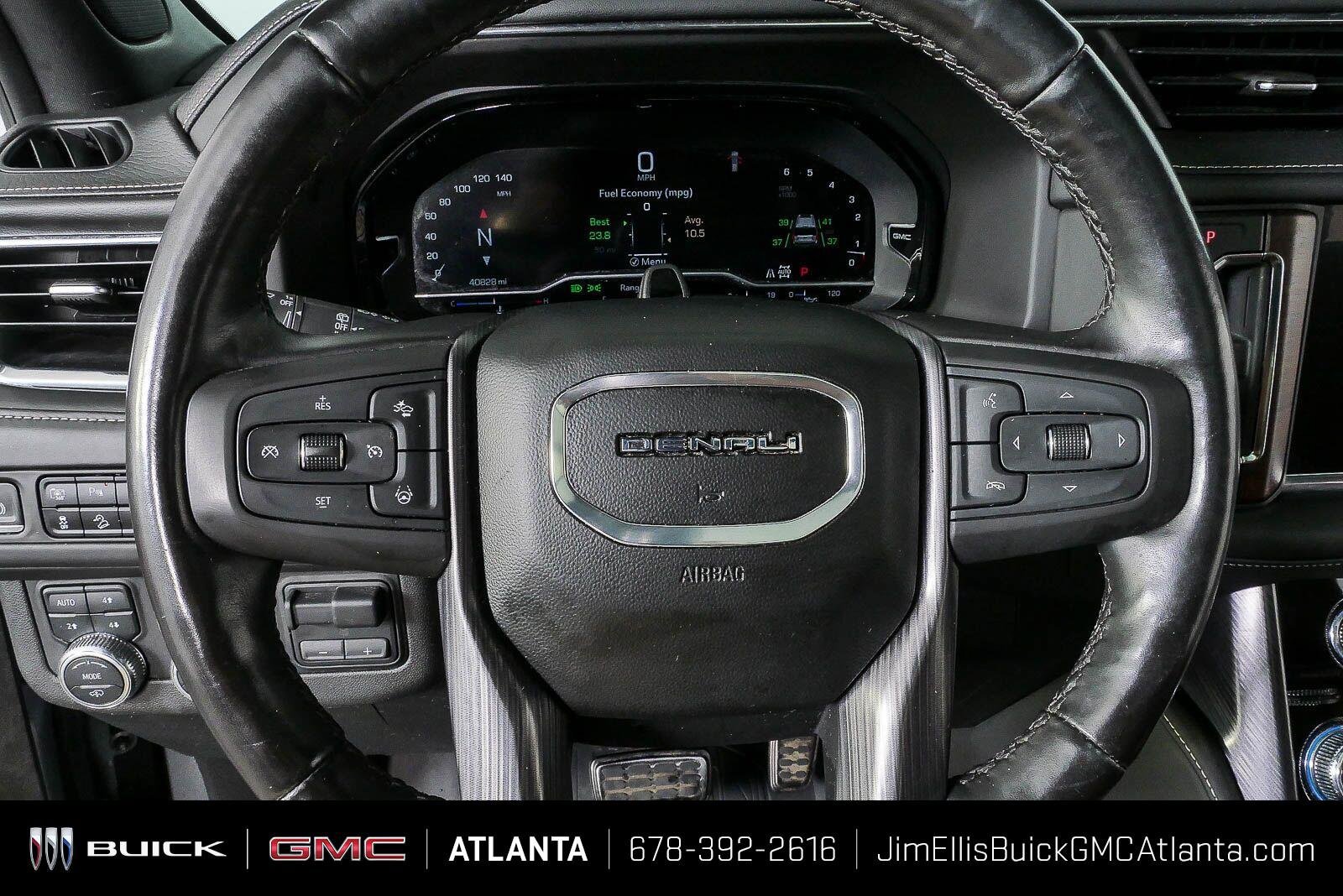 Certified 2023 GMC Yukon Denali Ultimate w/ LPO, Floor Liner Package AWD/4WD image 9