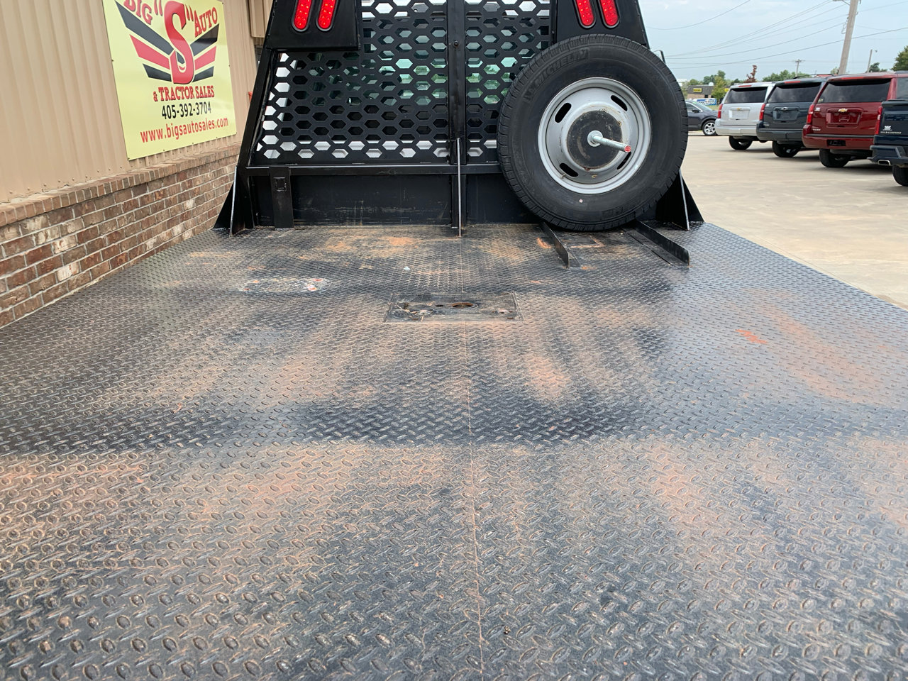 Used 2020 Ford F350 XL w/ Power Equipment Group image 17