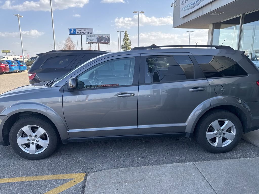 Used 2012 Dodge Journey SXT w/ Flexible Seating Group FWD image 6