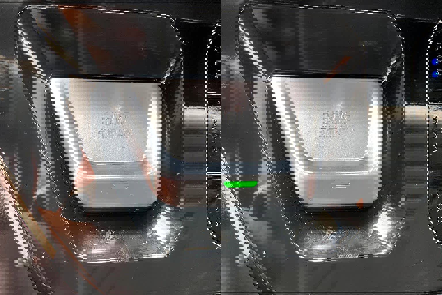 Used 2025 GMC Sierra 3500 Denali Ultimate image 33