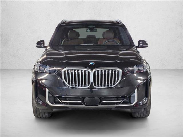 Certified 2024 BMW X5 xDrive40i w/ Parking Assistance Package AWD/4WD image 2