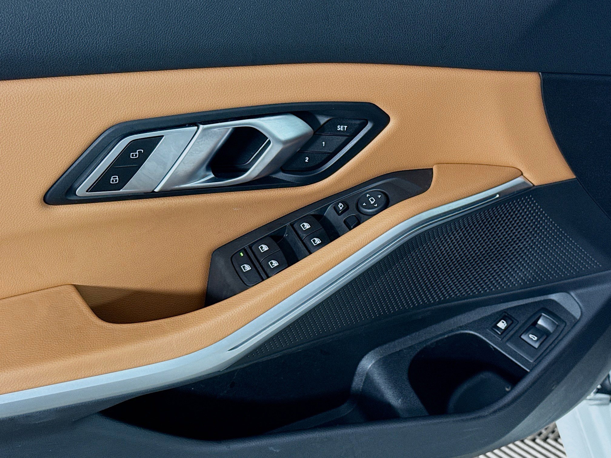 Used 2023 BMW 330e w/ Driving Assistance Package image 24