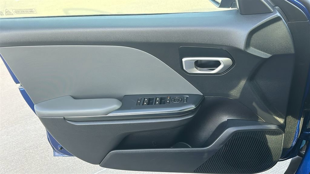 Used 2025 Kia K4 LXS FWD image 19