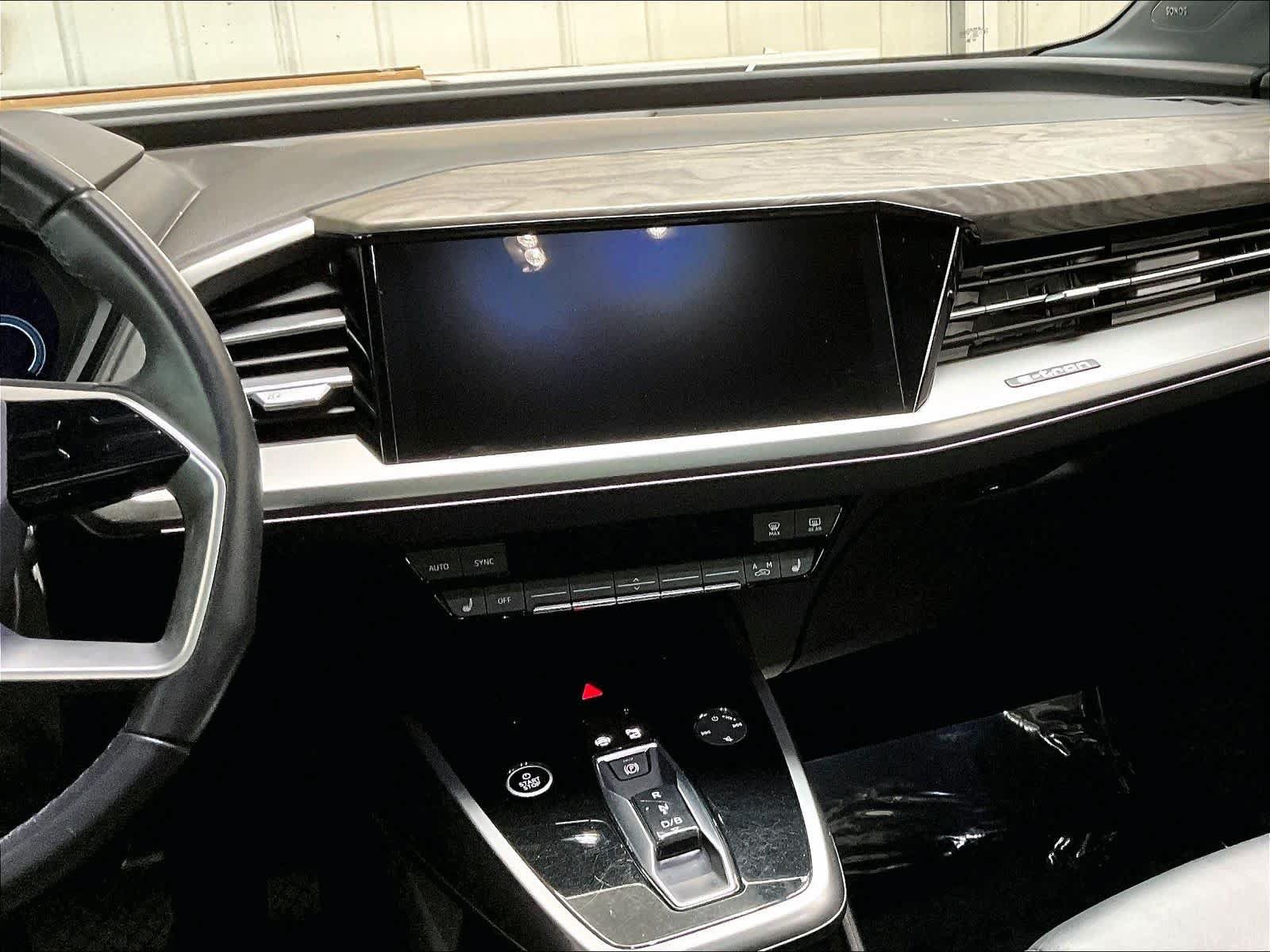 Used 2023 Audi Q4 e-tron Premium Plus w/ Premium Plus RWD image 9