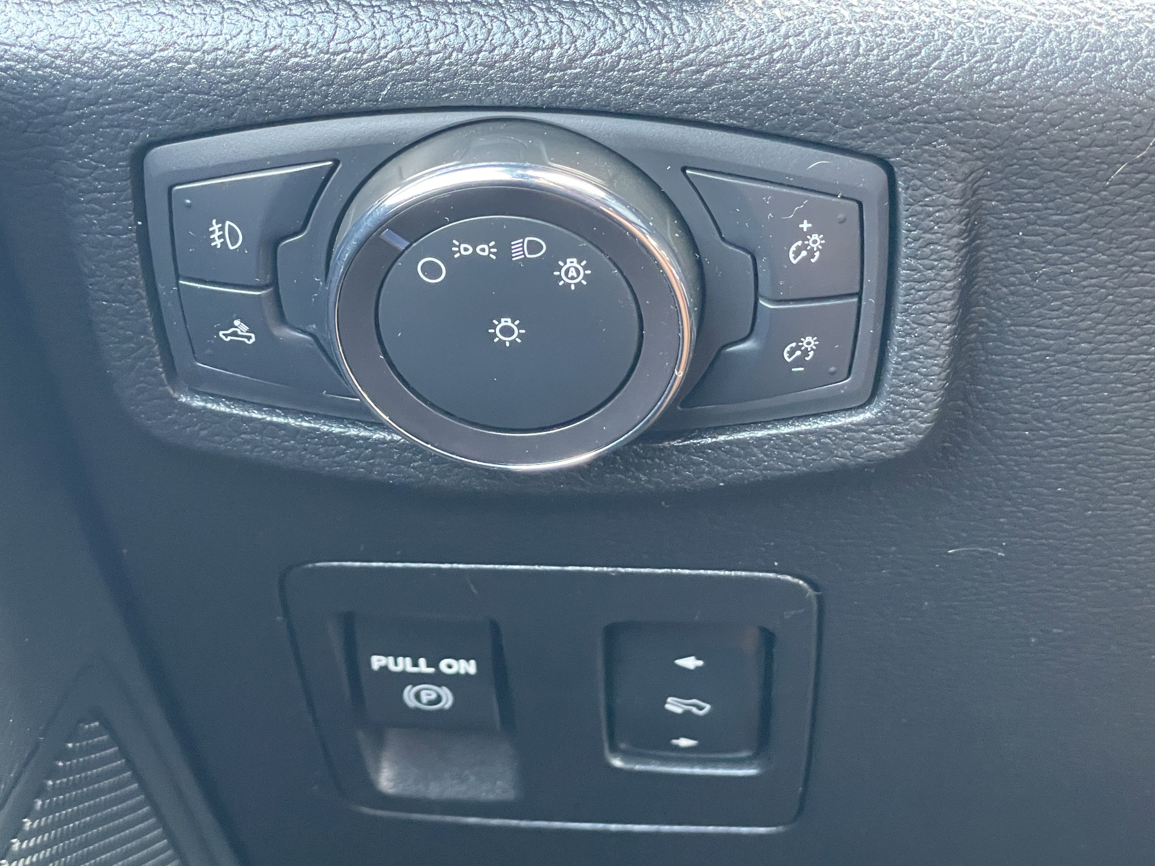 Used 2019 Ford F150 XLT w/ Equipment Group 302A Luxury image 23