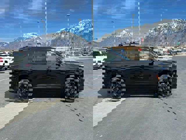 New 2026 Chevrolet Traverse RS w/ LPO, Floor Liner Package image 26