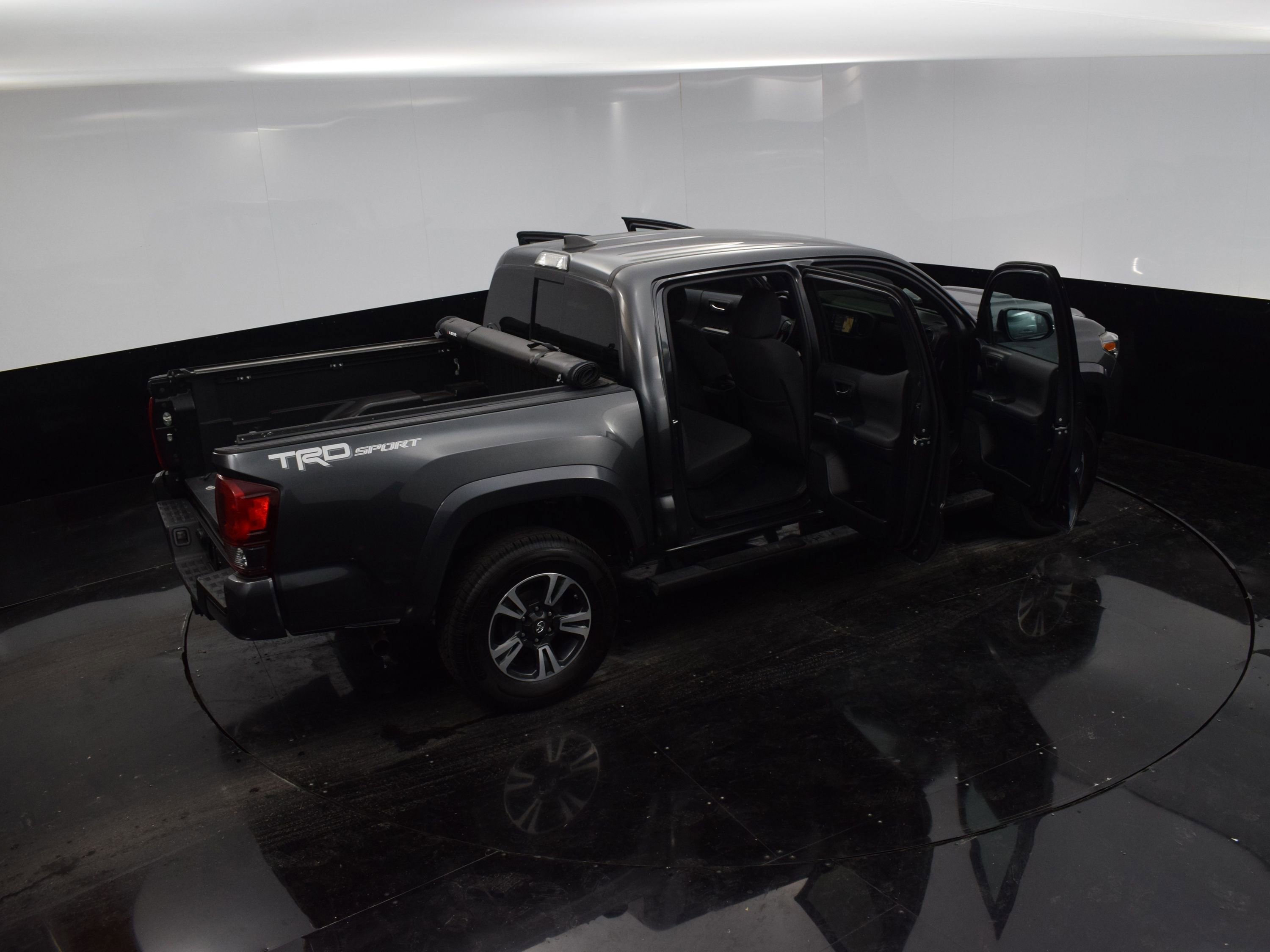 Used 2019 Toyota Tacoma SR5 image 38