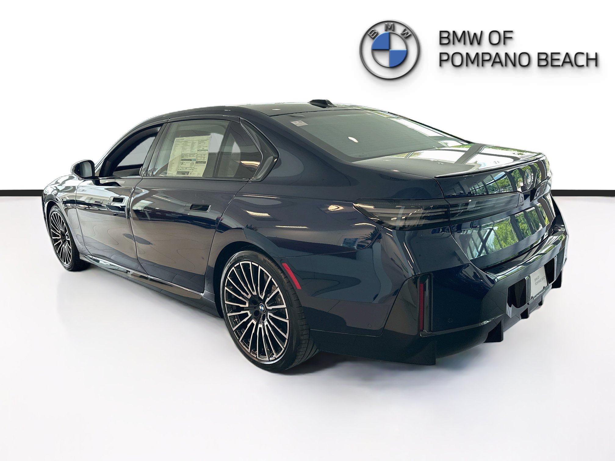 New 2027 BMW 740i w/ Executive Package RWD image 4