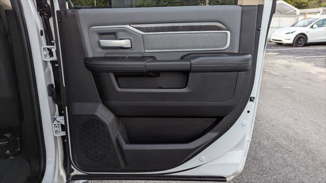 Used 2019 RAM 3500 Big Horn AWD/4WD image 19