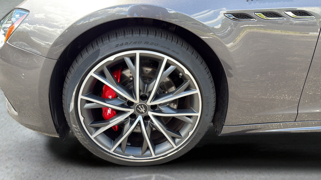 Used 2024 Maserati Ghibli Modena Ultima Q4 AWD/4WD image 16