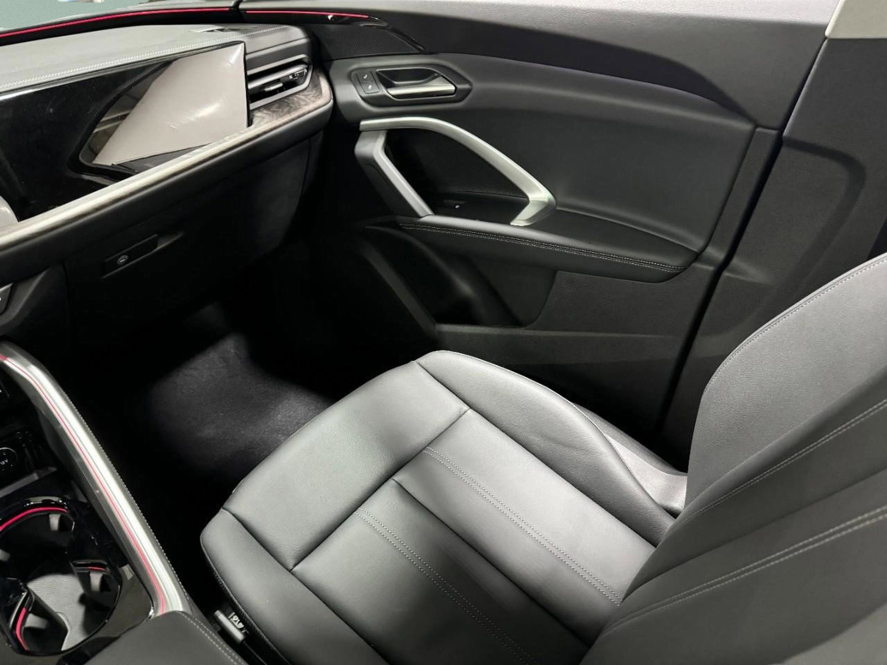 New 2025 Audi Q5 Premium image 15