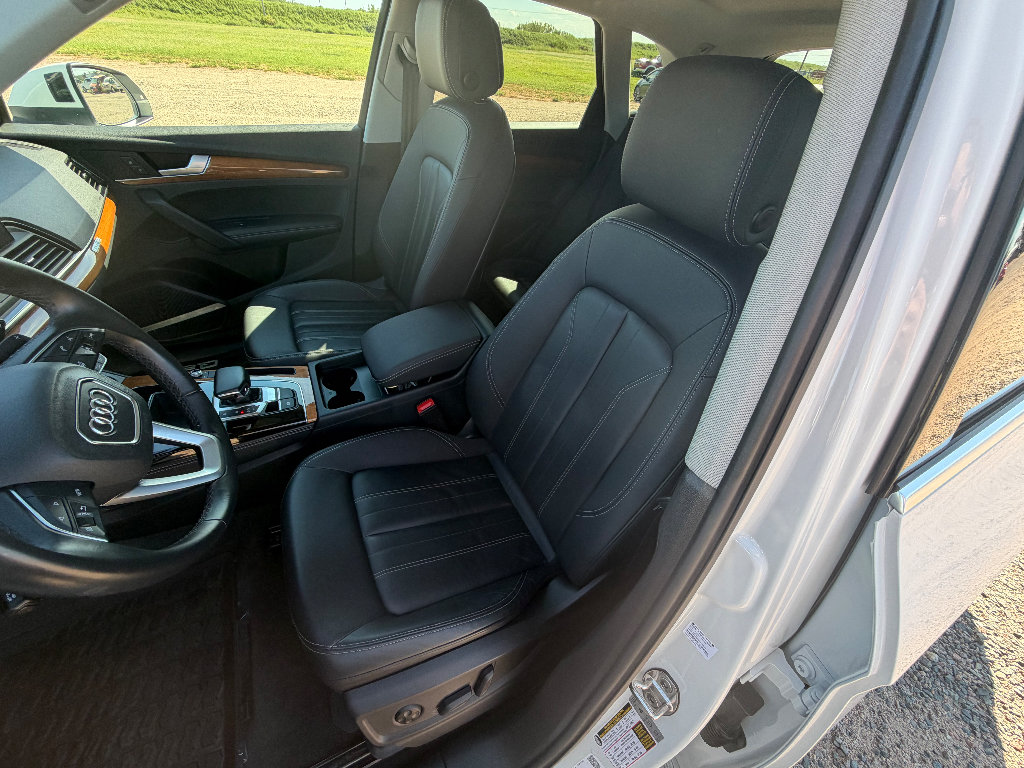 Used 2023 Audi Q5 2.0T Premium Plus w/ Premium Plus Package AWD/4WD image 9