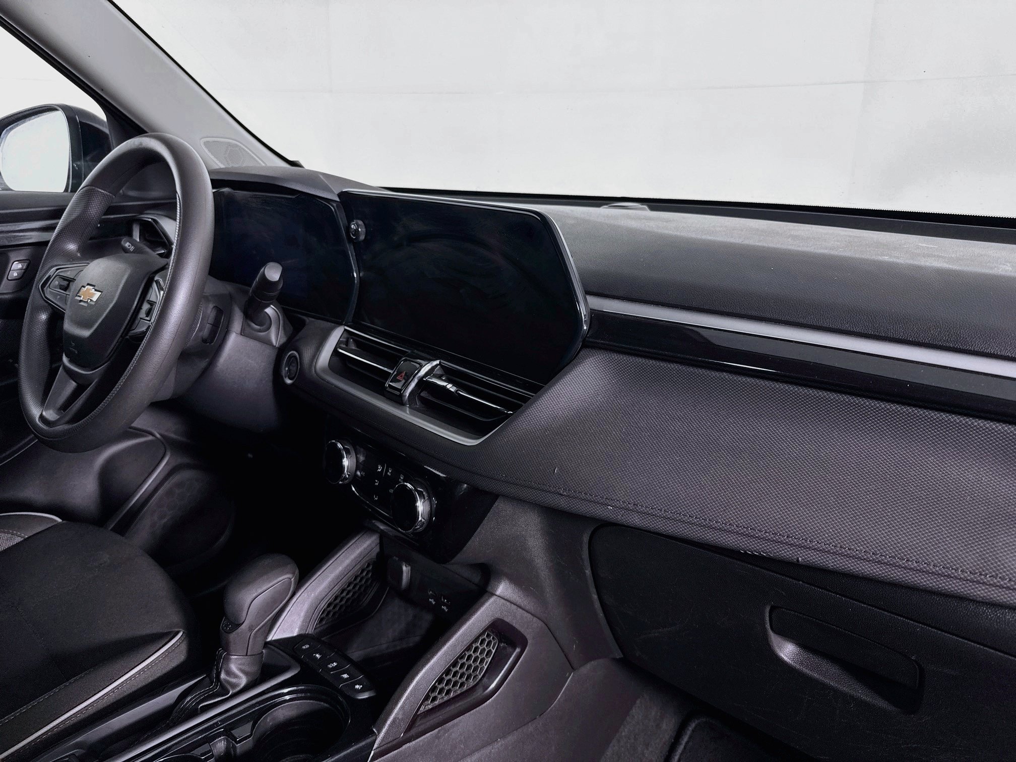 Used 2026 Chevrolet TrailBlazer LT FWD image 50