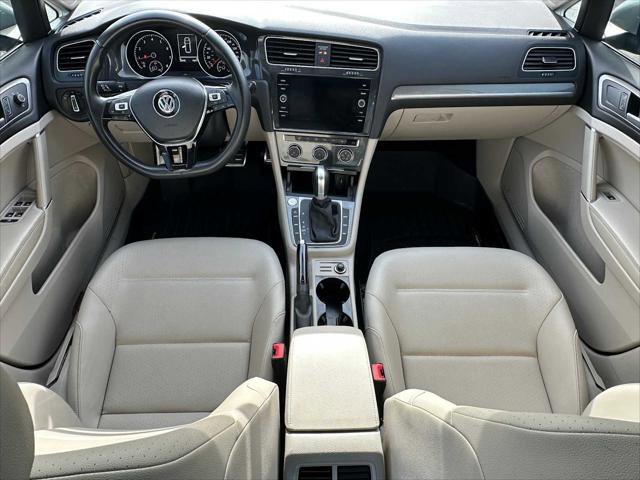 Used 2019 Volkswagen Golf Alltrack SE image 18