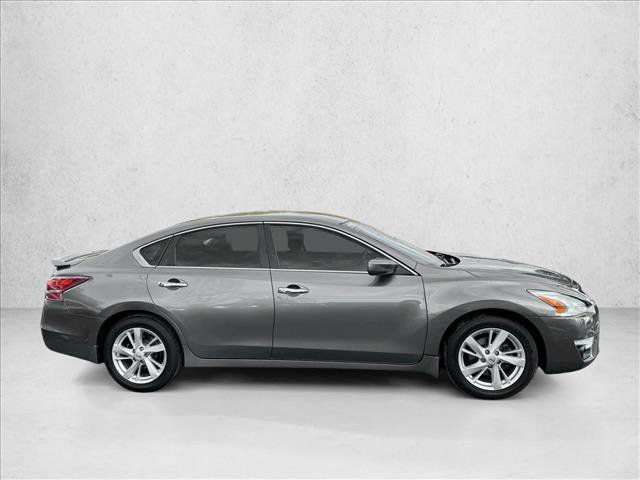 Used 2015 Nissan Altima 2.5 SV image 4