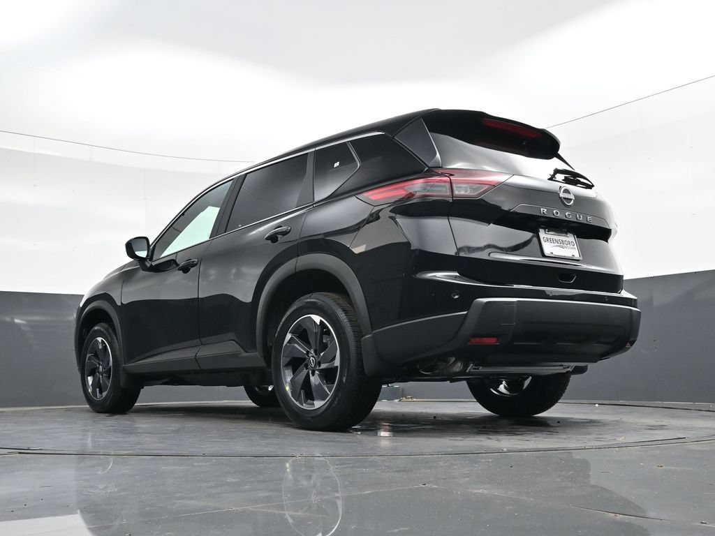 Certified 2026 Nissan Rogue SV FWD image 41