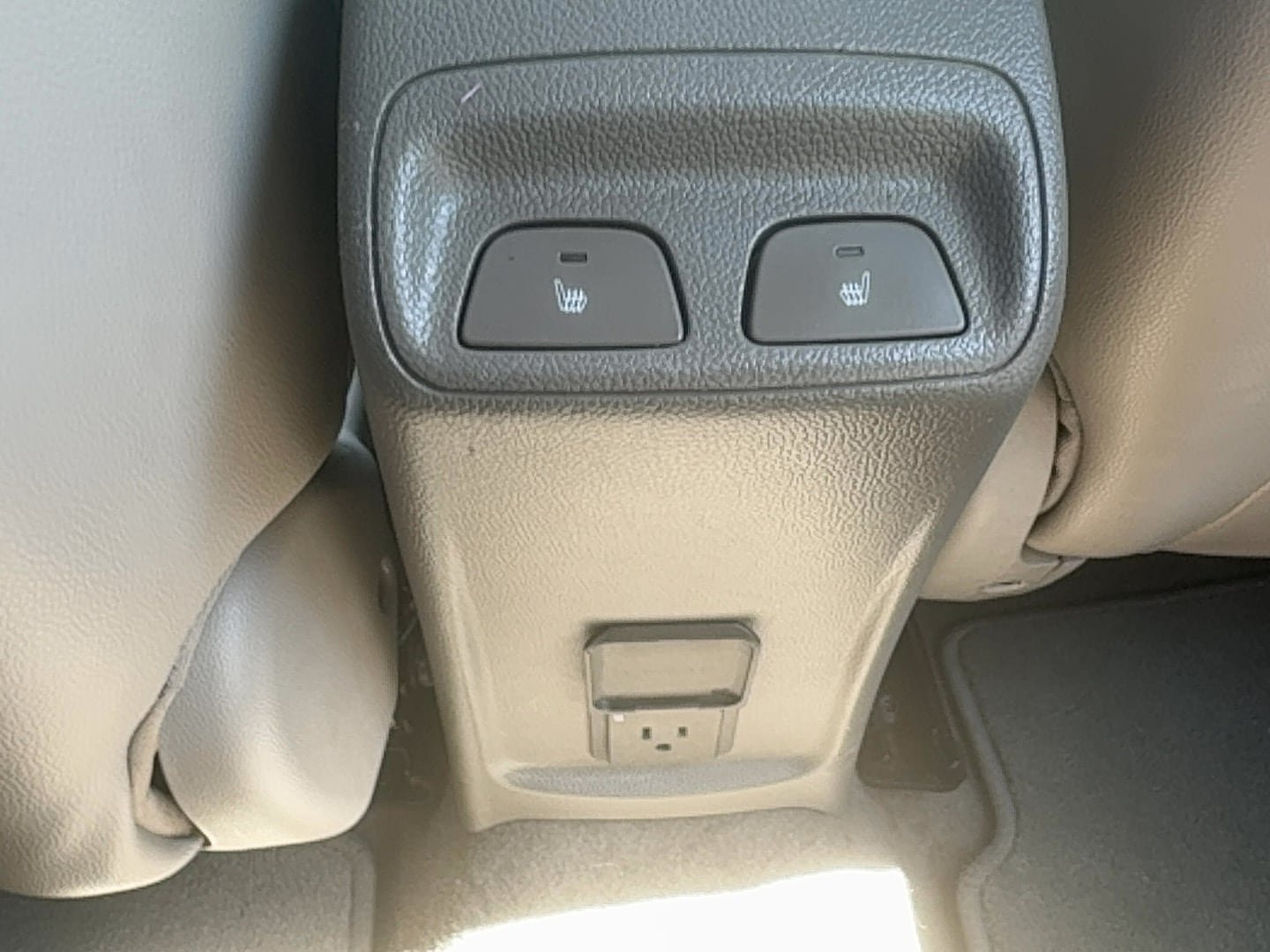 Used 2017 Chevrolet Cruze Premier FWD image 11