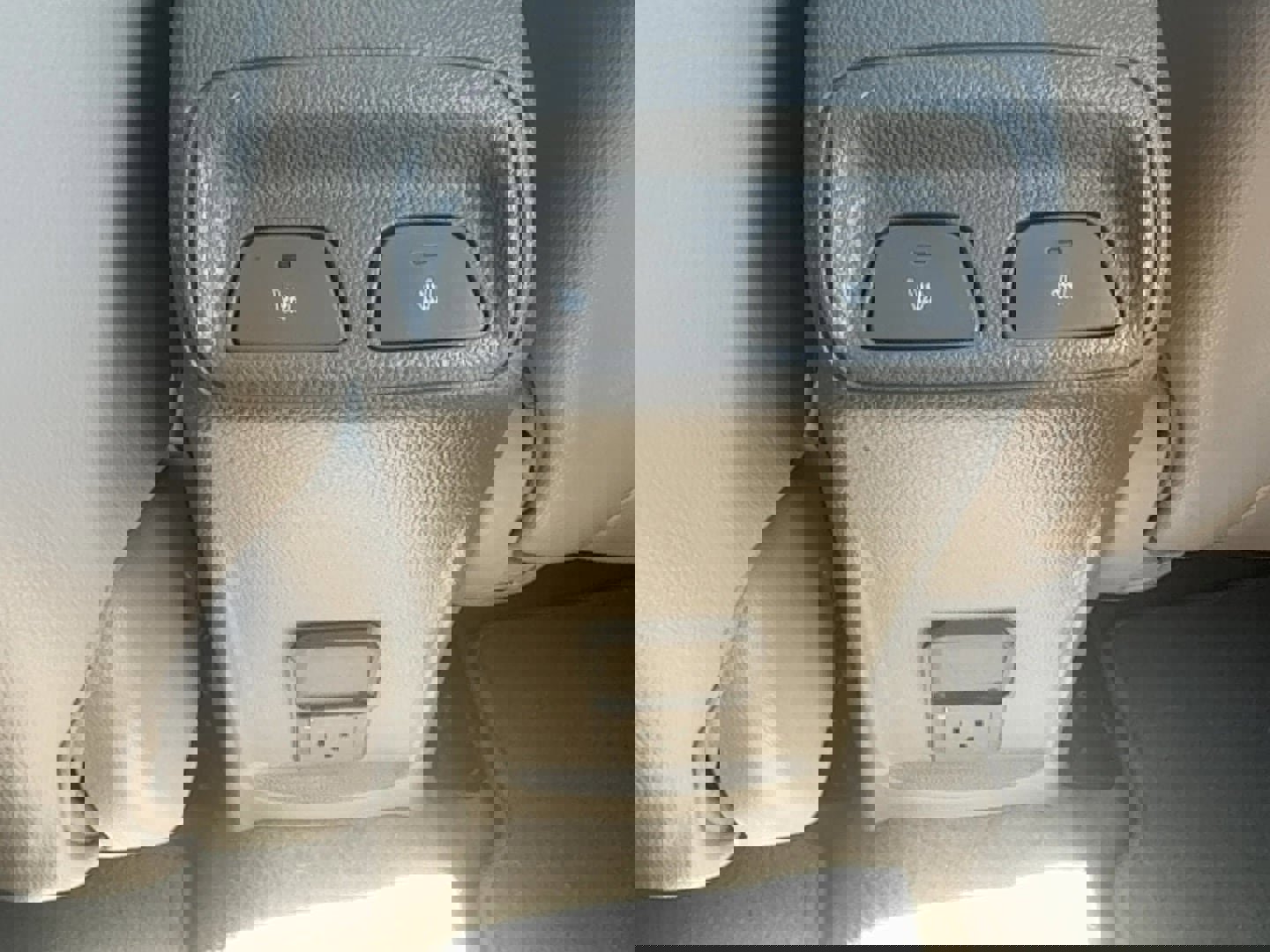 Used 2017 Chevrolet Cruze Premier FWD image 11