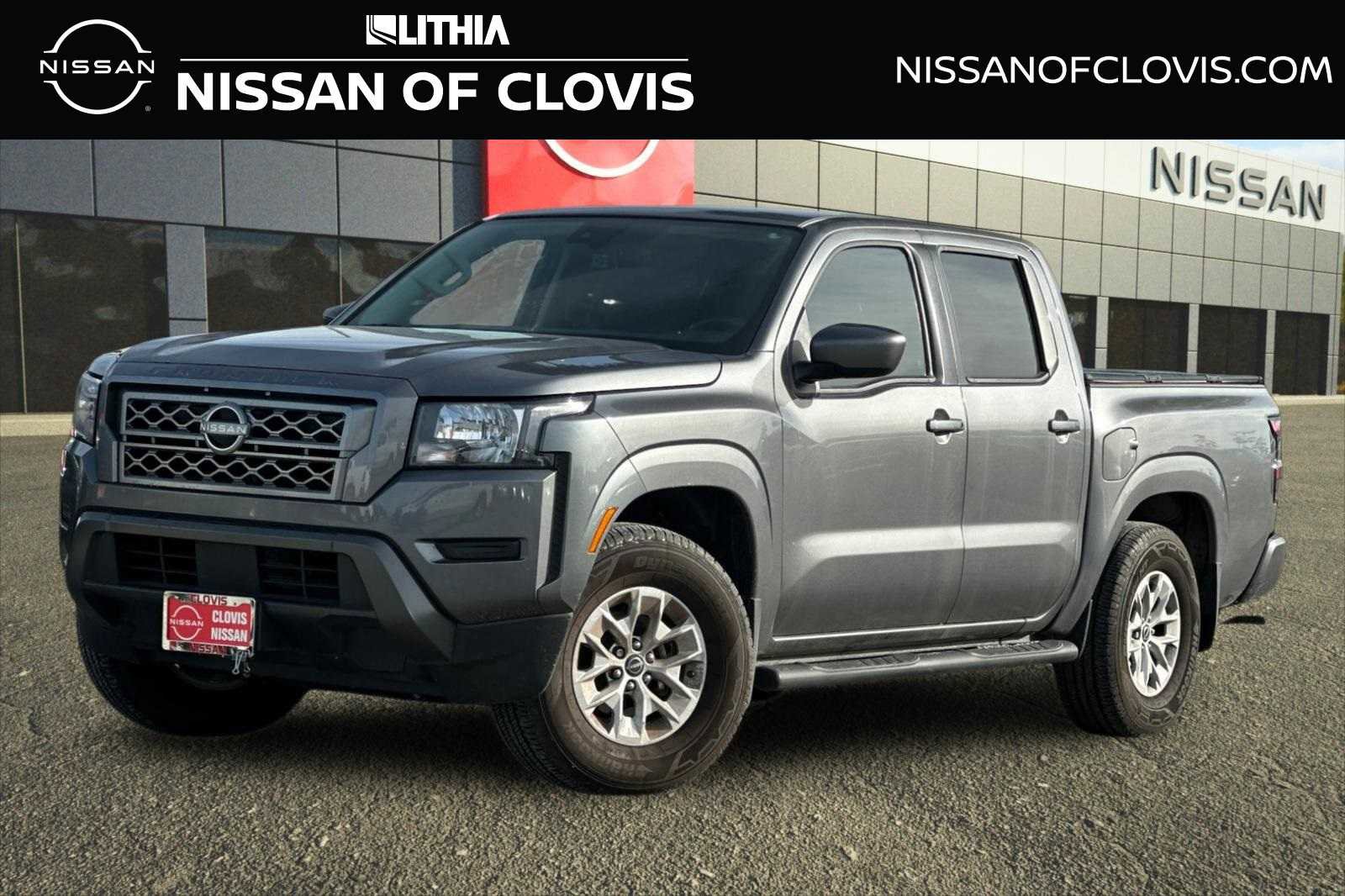 Used 2024 Nissan Frontier SV image 1