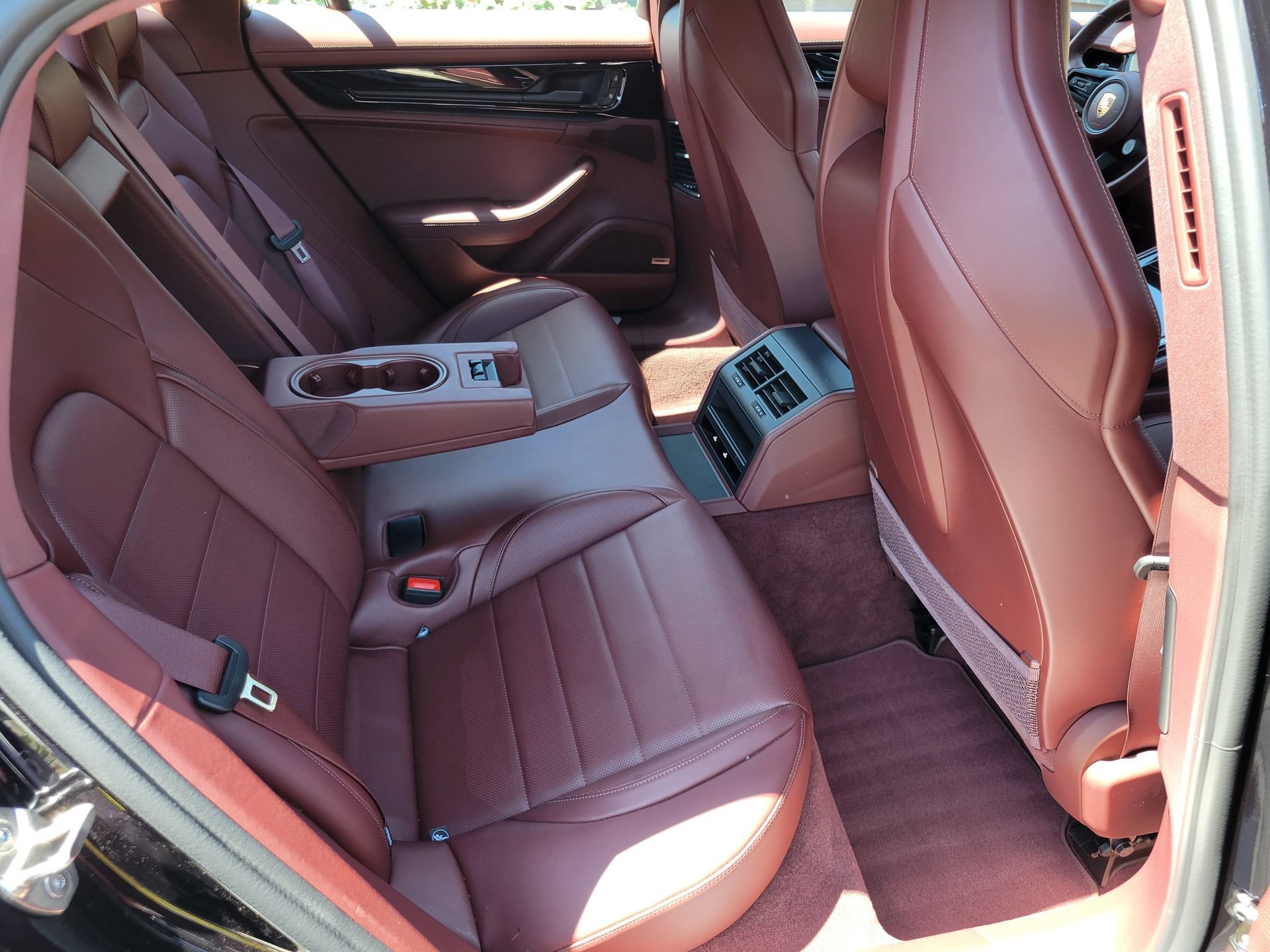 Used 2026 Porsche Panamera image 29