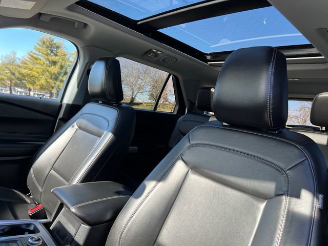 Certified 2023 Ford Explorer XLT w/ Equipment Group 202A image 16