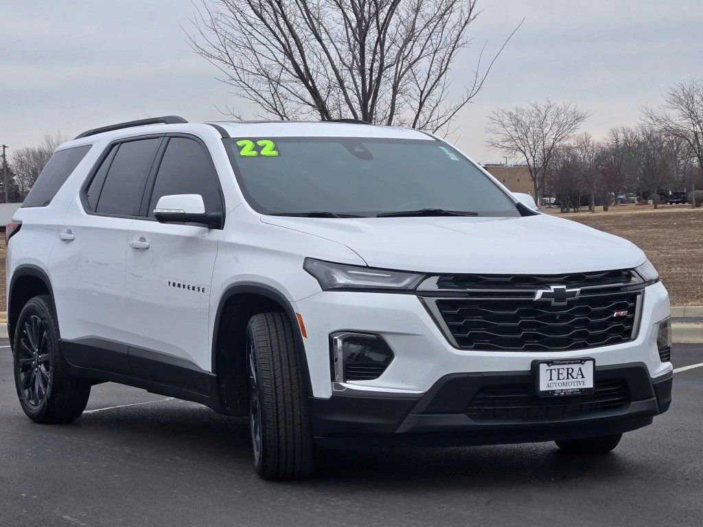 Used 2022 Chevrolet Traverse RS w/ LPO, Floor Liner Package AWD/4WD image 4
