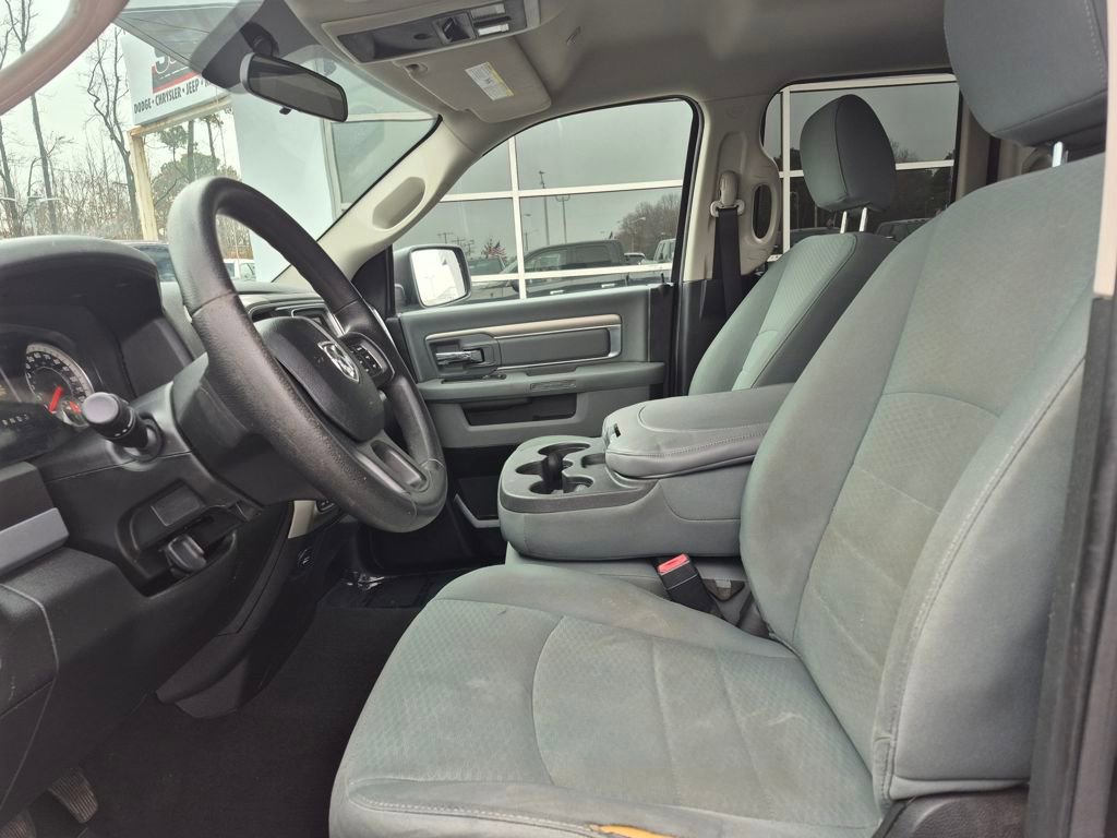 Used 2017 RAM 1500 Classic SLT image 2