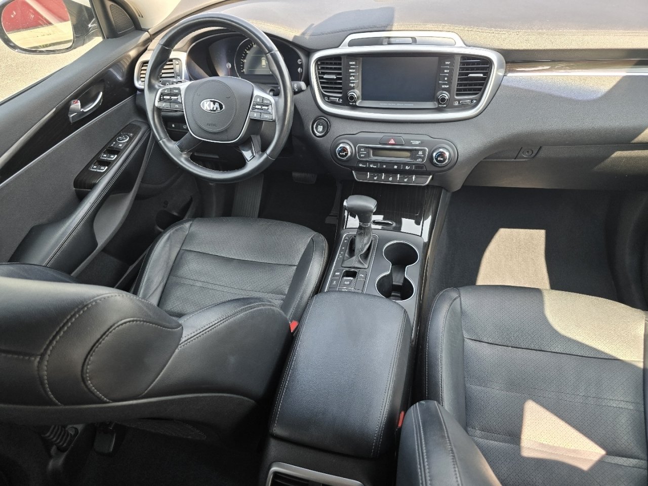 Used 2019 Kia Sorento EX w/ EX Touring Package AWD/4WD image 23