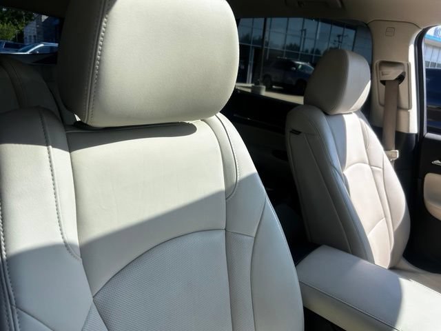 Certified 2023 Buick Enclave Essence w/ Experience Buick Package AWD/4WD image 24
