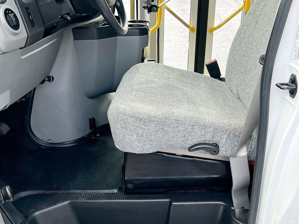 Used 2016 Ford E-450 and Econoline 450 Super Duty w/ Shuttle Bus Prep Package RWD image 17