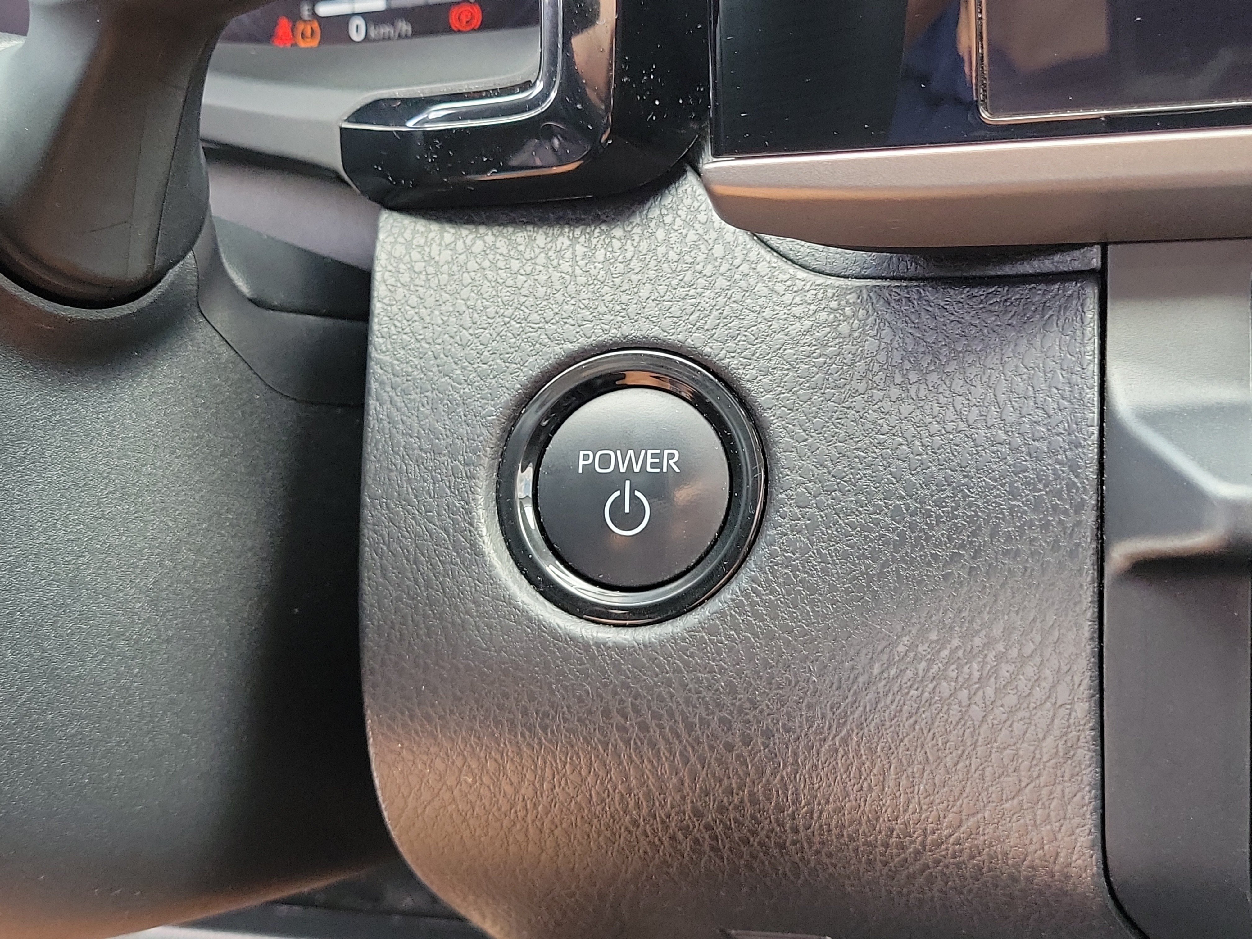 Used 2025 Toyota Camry XLE AWD/4WD image 29