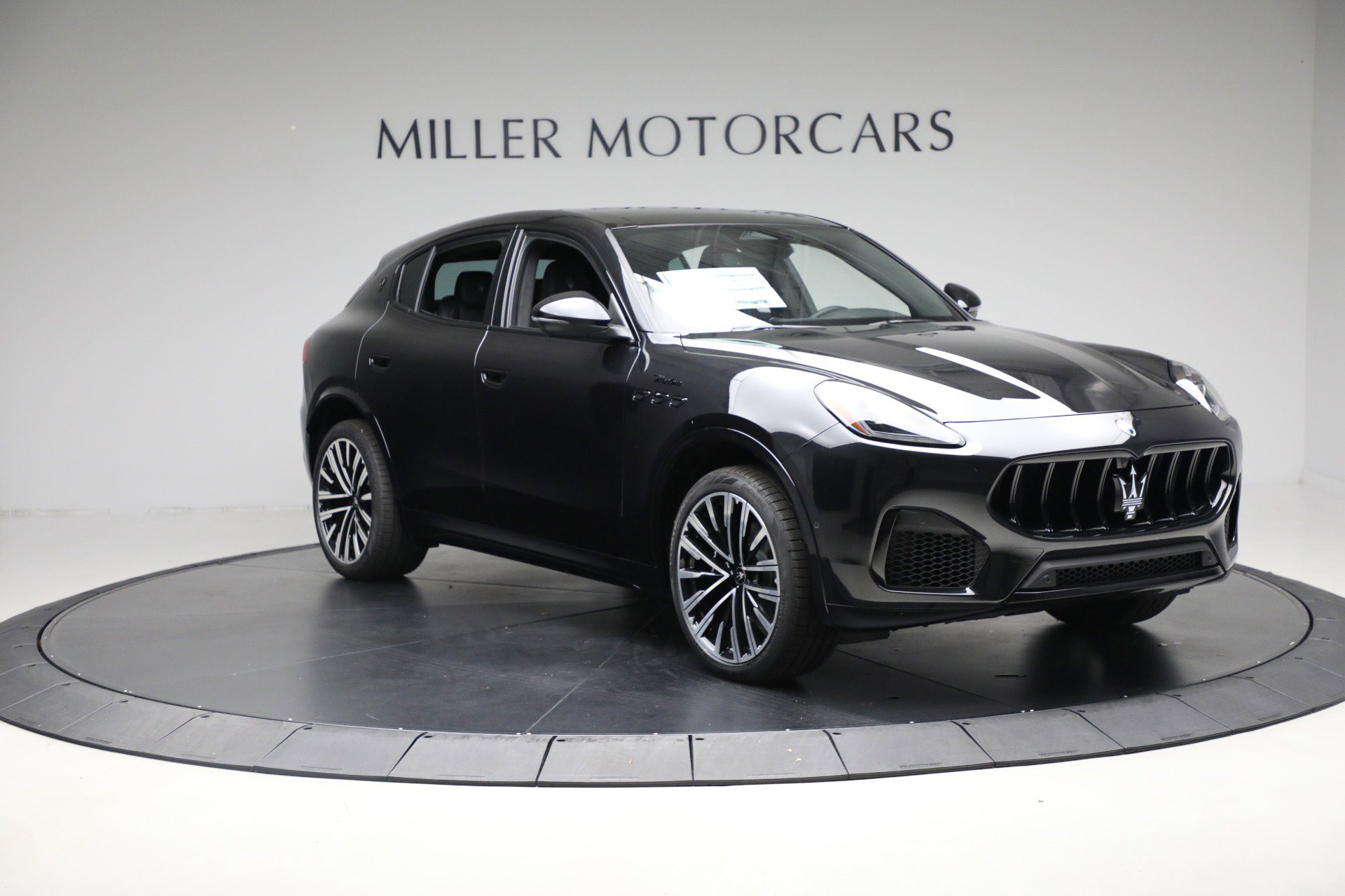 New 2025 Maserati Grecale Modena image 10