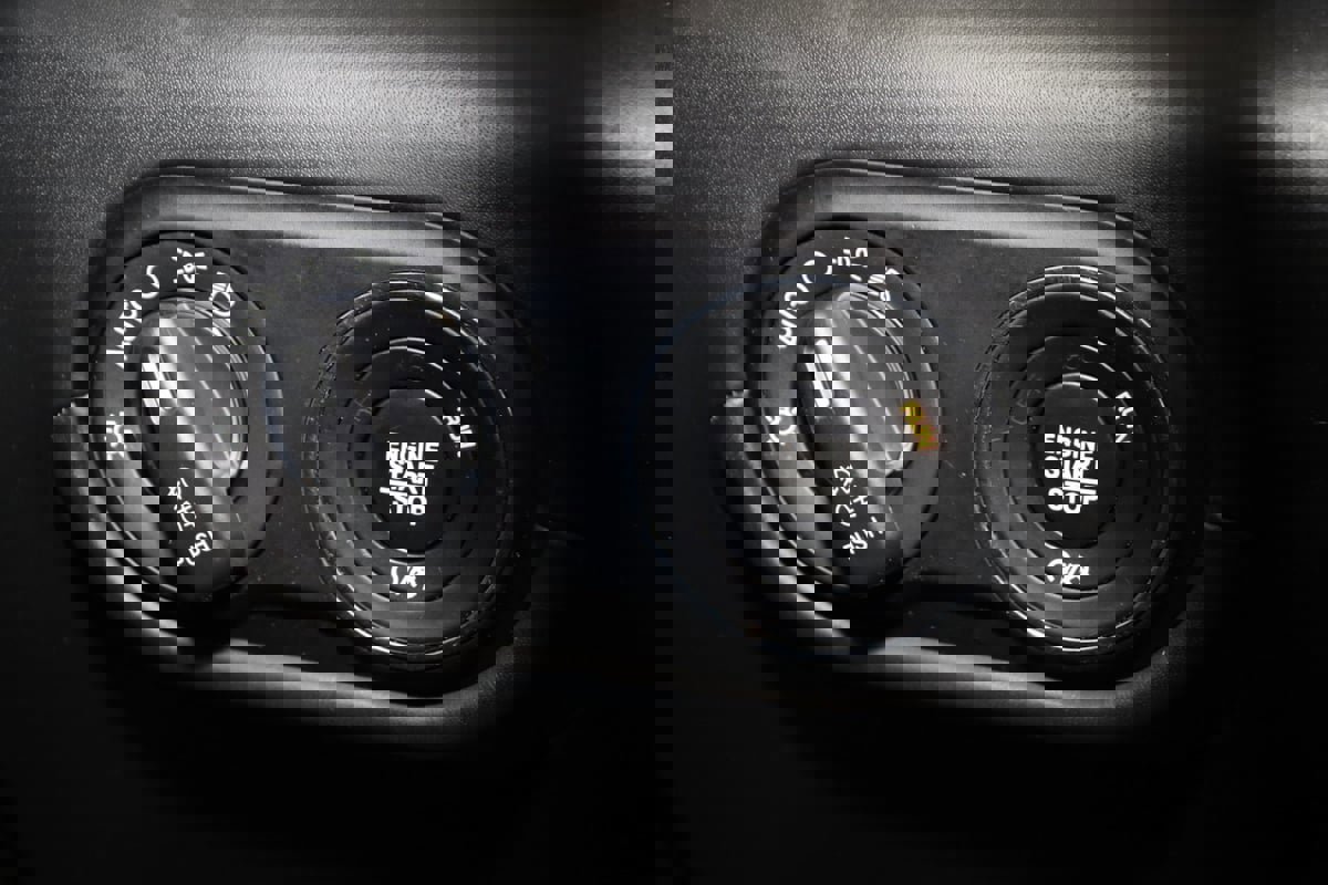 Used 2018 Maserati Levante GranSport image 38