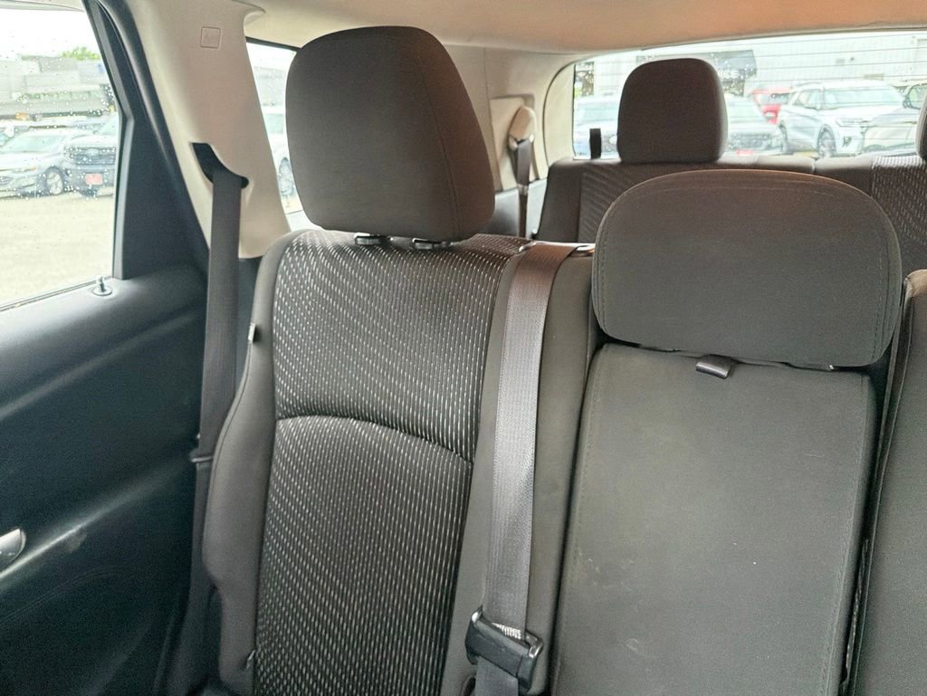 Used 2017 Dodge Journey SE w/ Flexible Seating Group FWD image 15