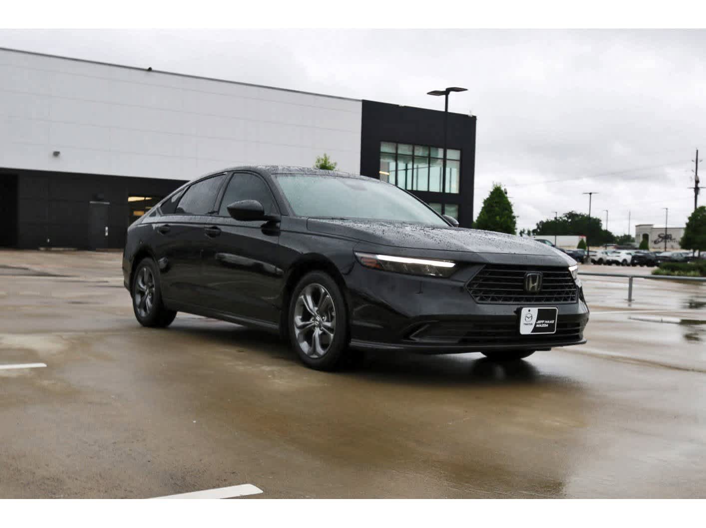 Used 2024 Honda Accord EX image 4