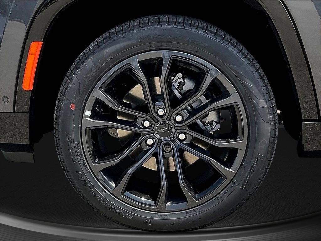 New 2026 Jeep Grand Wagoneer Summit AWD/4WD image 15