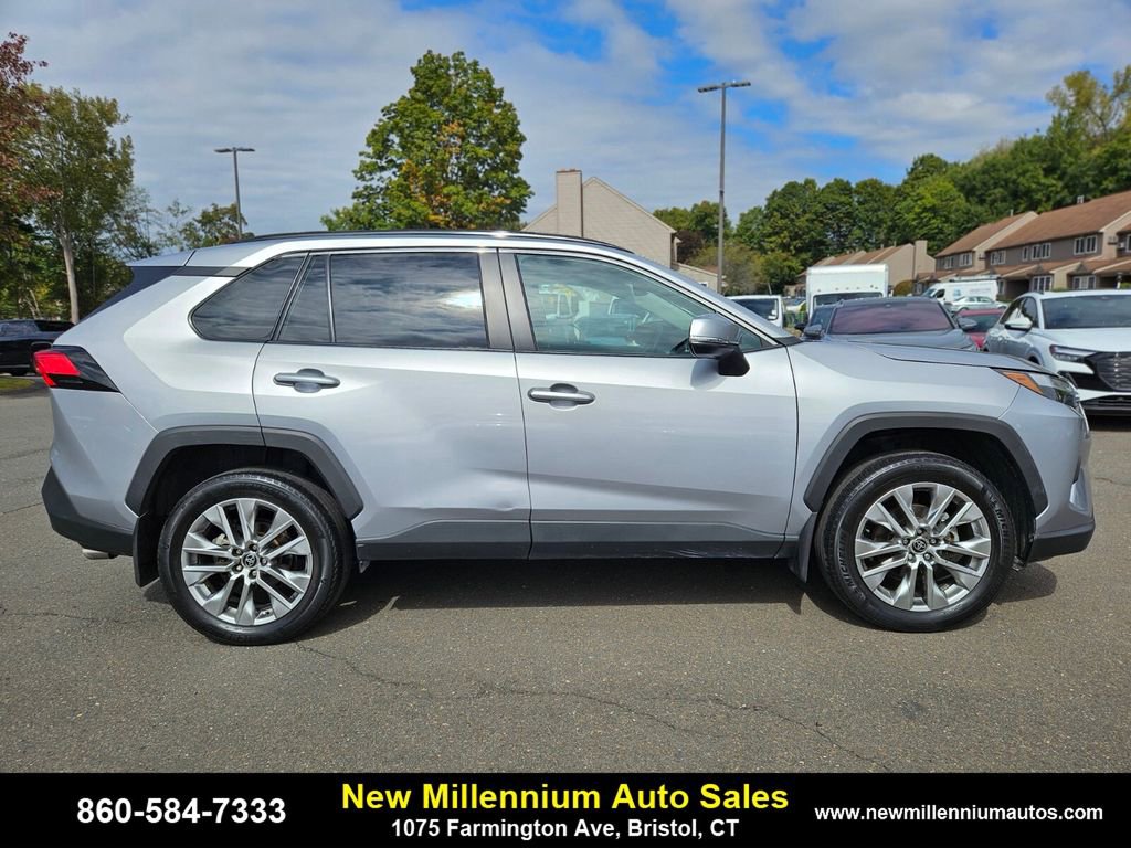 Used 2024 Toyota RAV4 XLE Premium w/ Weather Package AWD/4WD image 6